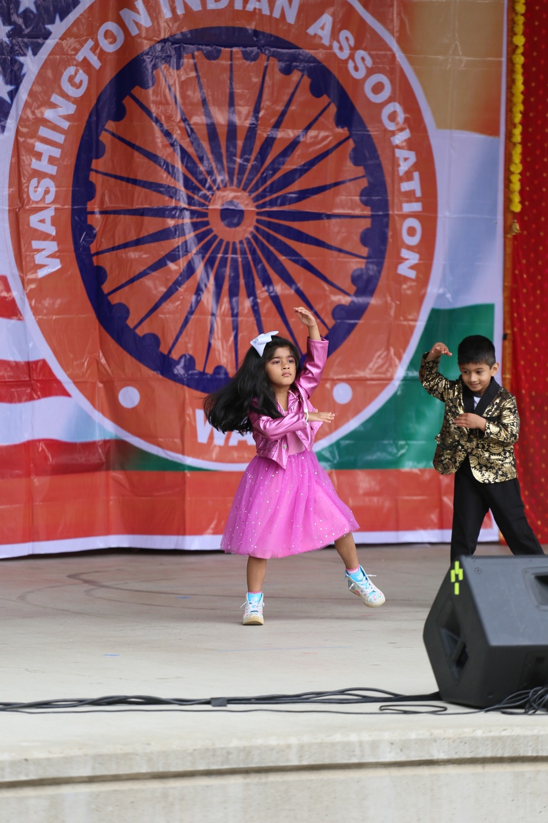 StudioTaal Summer performance by Little Rockstar